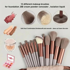Set di pennelli per il trucco professionali morbidi e soffici: pennelli per fondotinta, pennello per ombretto, pennello Kabuki, spugnetta per il trucco con custodia.