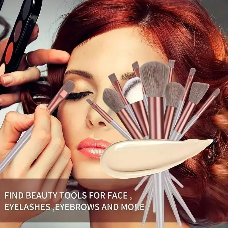 Set di pennelli per il trucco professionali morbidi e soffici: pennelli per fondotinta, pennello per ombretto, pennello Kabuki, spugnetta per il trucco con custodia.